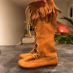 Minnetonka Lace Up Fringe Boots